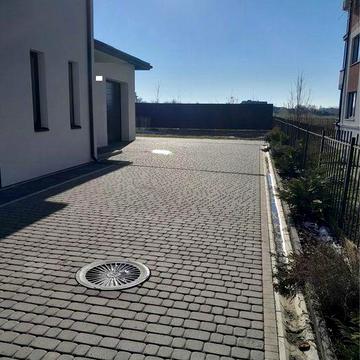 Продаю 4-кімнатний котедж на Басів Куті