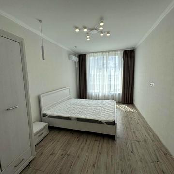 Кадетський Гай вул., 10