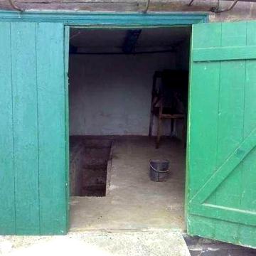 Дом продам пгт Камышевахе в зап.обл.