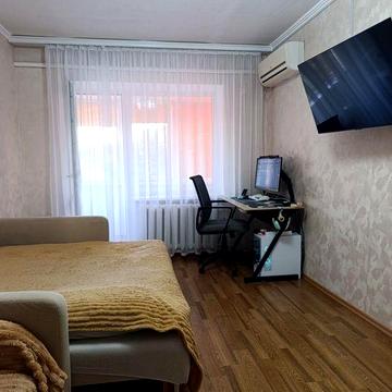 Продам 1 к Пр. Поля(Кирова) - пр. Богдана Хмельницкого(Сталинграда) -