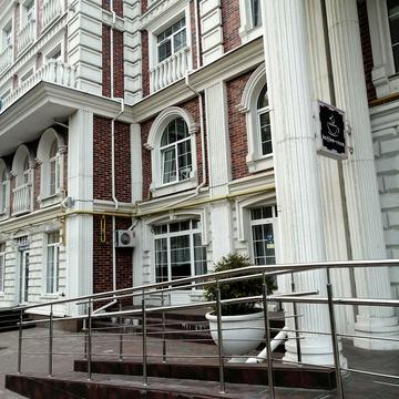 Дмитра Луценка вул. (Крейсера "Аврора"), 14
