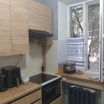 Продам 2 ком "Центр"можно под красную линию