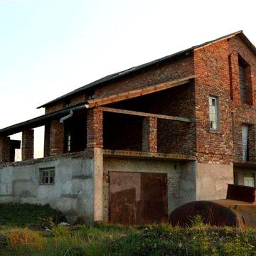 Продаж будинку. Торг. Ременів, Львівська область. 100 м2. 17 сот.