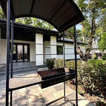 Будинок з газом, зоною барбекю, вольєром на 7,5 сотках землі. Ворзель