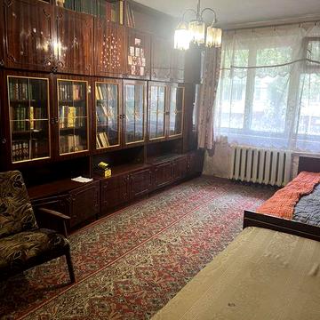 Продам 2 х кімн квартиру Раковка