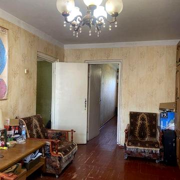Продам 2-кім квартиру на Крошенській 32
