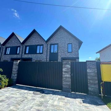 Гостомель таунхаус недалеко від озера