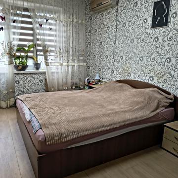 Леоніда Бикова бульв., 4