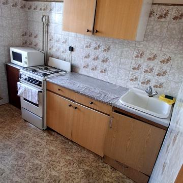 Червоної Калини просп. (Володимира Маяковського), 18
