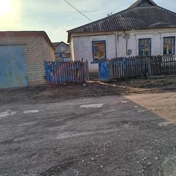 Продам будинок з просторим гаражемр-н Взуттєва фабрика