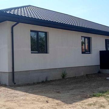 Продається дуплекс у хорошому місці