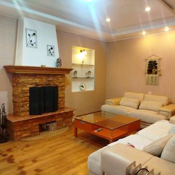 Сдам 3 эт квартиру 145 м Базарная уг.Канатной