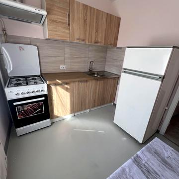 Степана Бандери вул., 61а