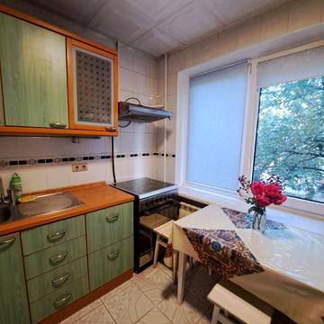 Леся Курбаса просп., 9