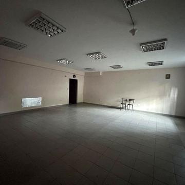 Василя Симоненка вул., 45