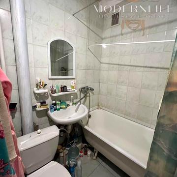 Зої Бутенко вул. (Сєченова), 10к1