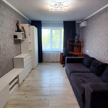 Продаж 3к Квартира Академіка Корольова вулиця