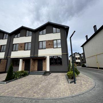 Таунхаус Авангард / Котедж / Будинок / Harmony Development / Власник