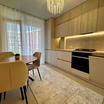 продаж квартири з ремонтом та меблями Фемелі Плаза ЖК Фемелі Плаза