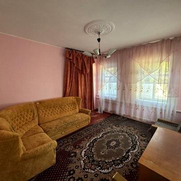 Поздовжня вул., 25
