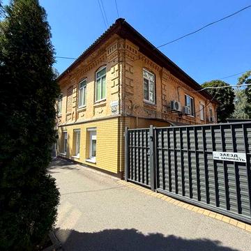 Двокімнатна кватира в самому центрі по вул.Святотроїцькій 50