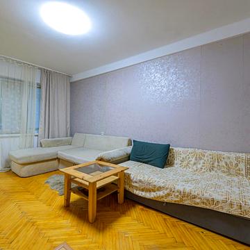 Зодчих вул., 28