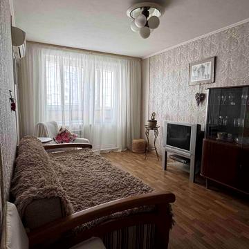 Нескорених вул., 66