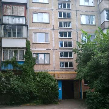 Аренда 1-ком.кв 32м, 4/5  Киев ул. Петра Запорожца 16--свободная