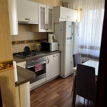 Довгострокова оренда 3к Квартира Левка Лук’яненка (Ватутіна) вулиця