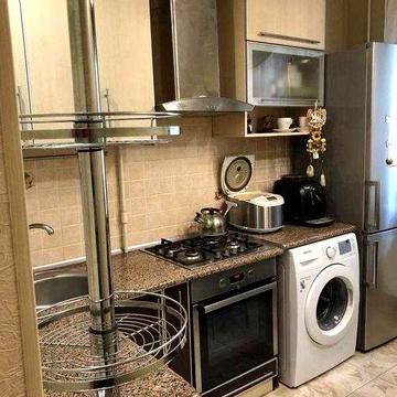 Продам 1 к.кв. с капитальным ремонтом, Роганский жилмассив, Класс