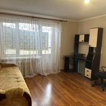 Оренда 1 кім кв на Хоткевича