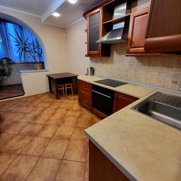 Бориспільська вул., 12-В