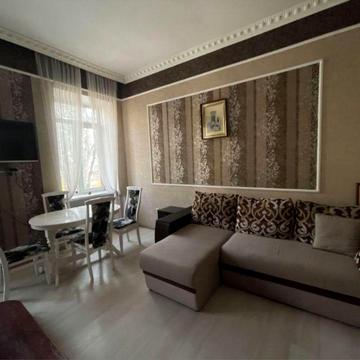Продаж двоповерхової квартири в самому серці Франківська, Мазепи 1