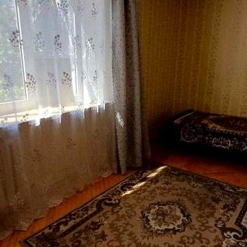 Продам  двокімнатну квартиру на вулиці  Академіка Заболотного