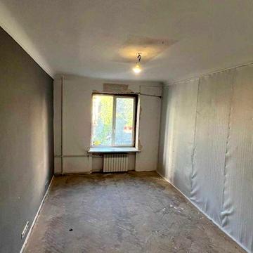 Продам 1-кімн. Лесі Українки бульв. 8, 44 м.кв. Центр! ПЕЧЕРСЬК!