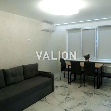 Продам 3 кімнатну квартиру. вул.Патріотів 98. Відрадний масив.