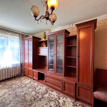 Тролейбусна вул., 15