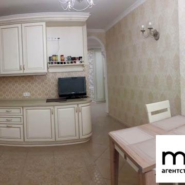 Академіка Сахарова вул., 3б