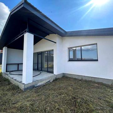 Просторий будинок з ремонтом Білогородка 11 соток 160 м.кв.