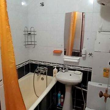 Продаж квартири, 1-кімнатна, м. Академмістечко, вул. Доброхотова, 26.