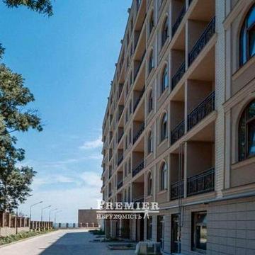 Продається квартира біля моря у зданому будинку63м2- 65000у.е ЖК Авиньен
