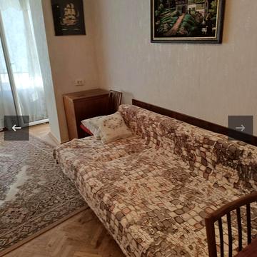 Науки просп. (Леніна), 64