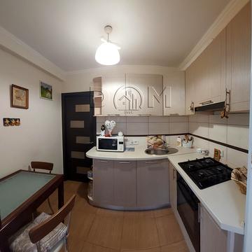 Метрологічна вул., 6
