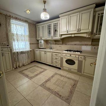 Продам 3 комнатую  квартиру Левобережный 3