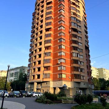 Бізнес-клас: 2-кімнатна квартира на Сихові