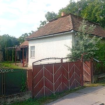 Дешевий будинок в с. Геча з великою ділянкою та садом