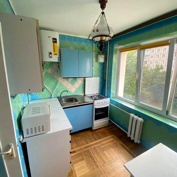 Лісова Метро 10 хв.Оренда 3-ї квартири.Окремі кімнати.