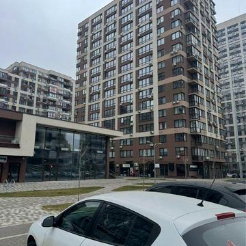 Продам 2 комнатную ЖК «Варшавский» вул. Олександра Олеся 6а ЖК Варшавский