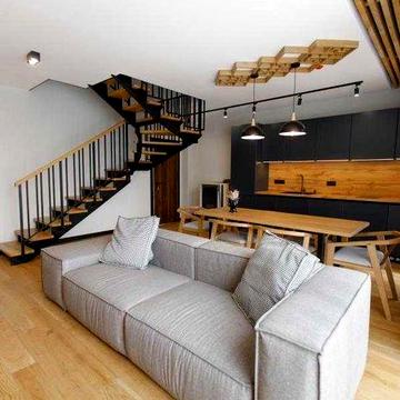 Продається котедж в самому центрі Буковеля