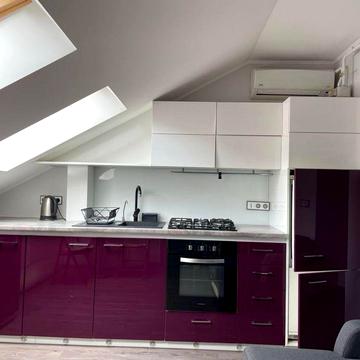 1 кк з ремонтом. Зручне розташування - парк, магазини, транспорт поряд